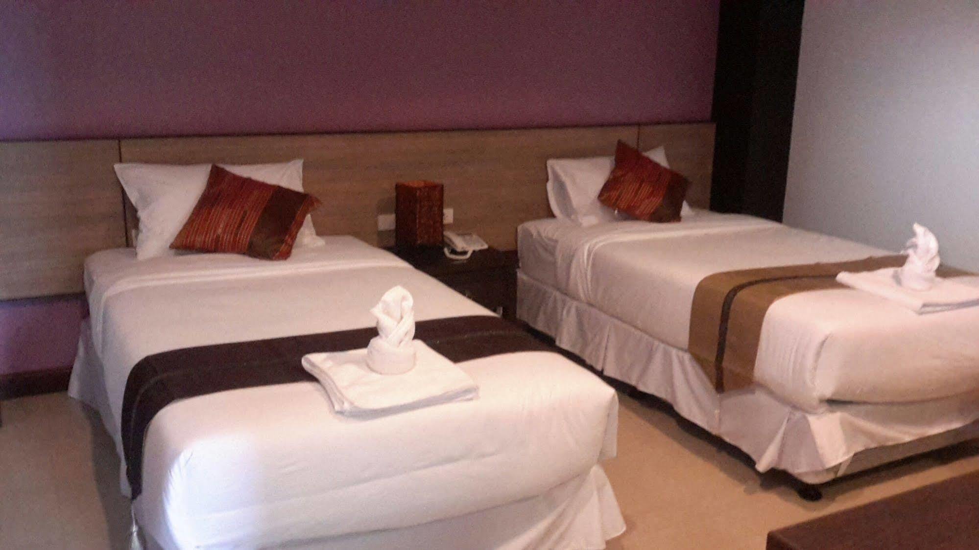 Oyo 1127 Baan Siam Hotel Chiang Rai Luaran gambar